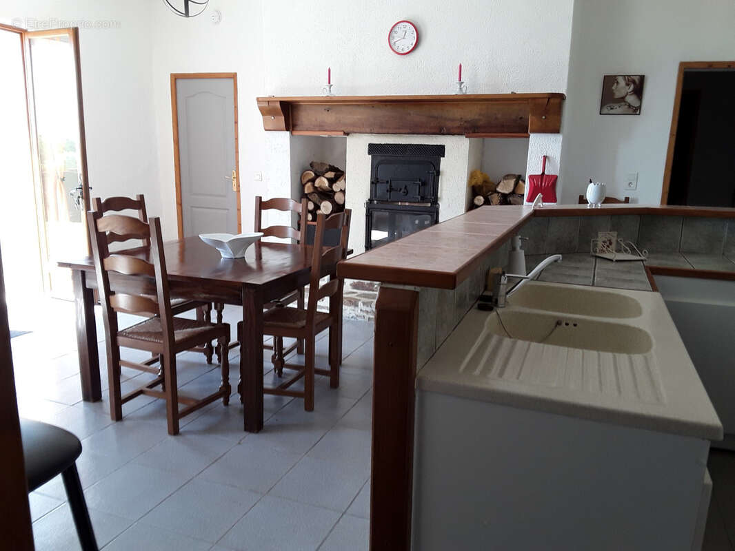 Maison à SAINT-YRIEIX-LA-PERCHE