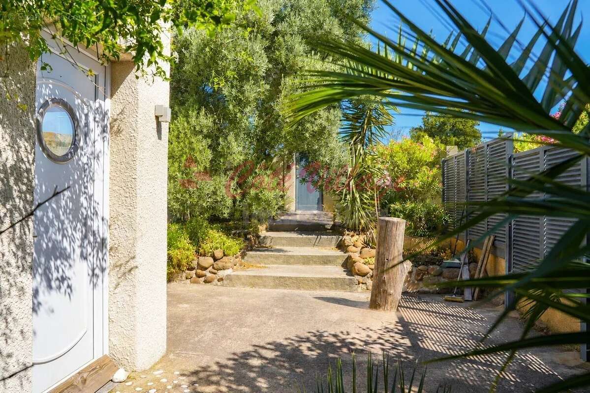 Superbe maison T4 entierement renovée, terrasse avec vue panoramique - photo 4