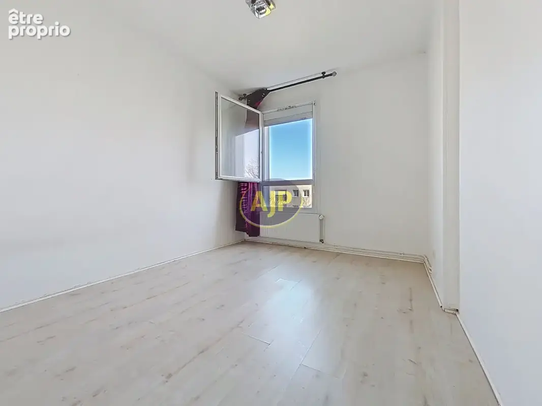 Appartement  Nantes Saint Jacques T3 67 m2 - photo 6