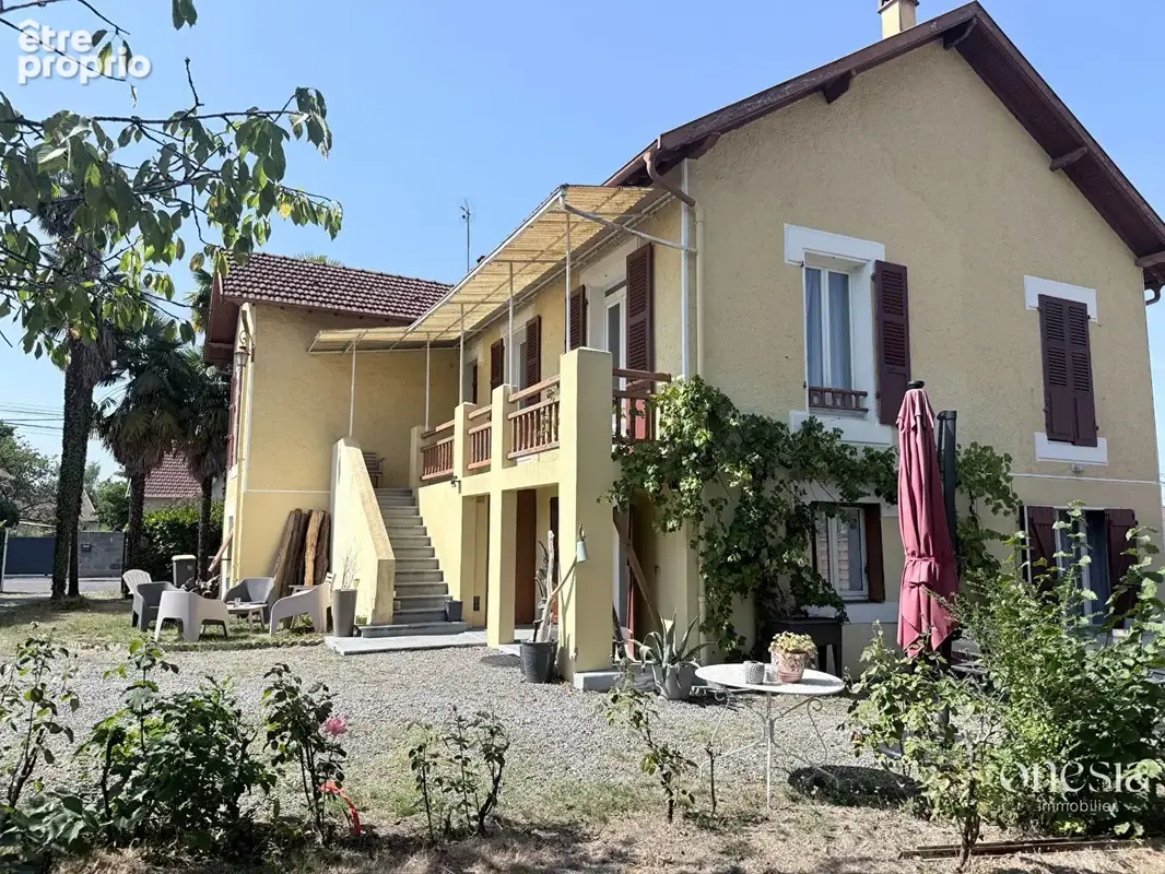 Maison à LONS