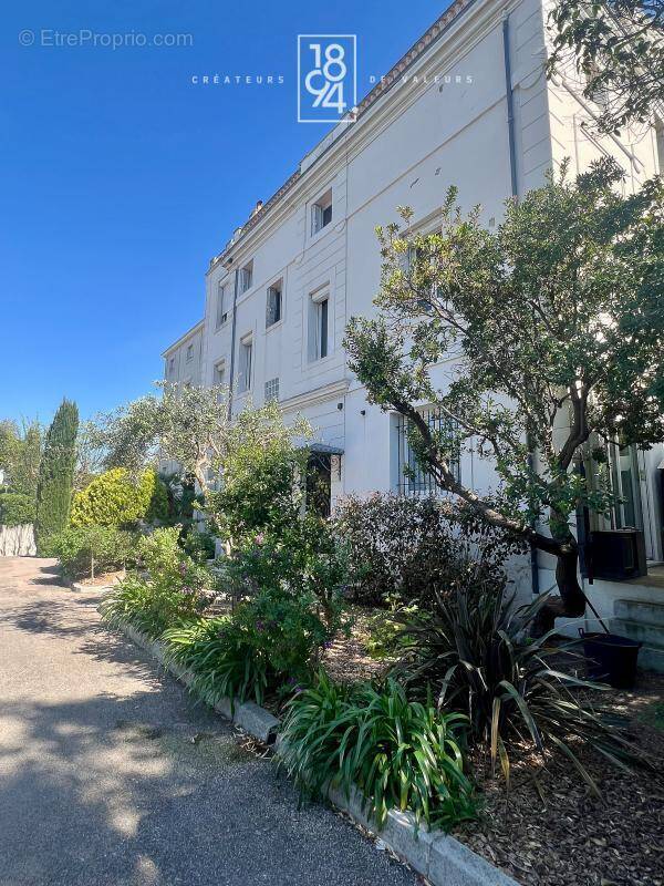 Appartement à MARSEILLE-8E