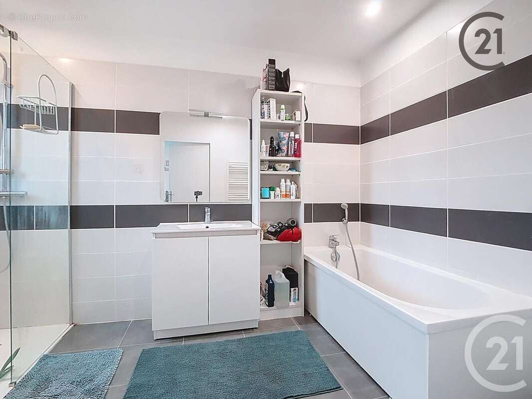 Maison à SAINT-PARRES-AUX-TERTRES