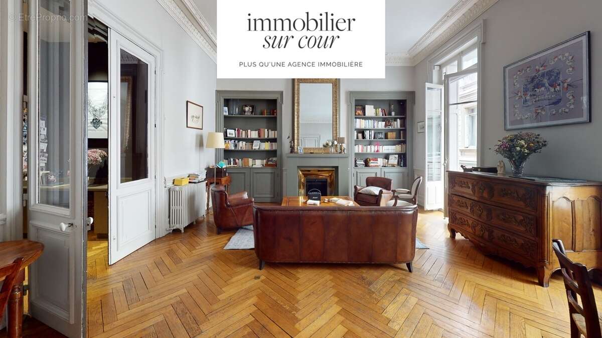 Appartement à SAINT-ETIENNE