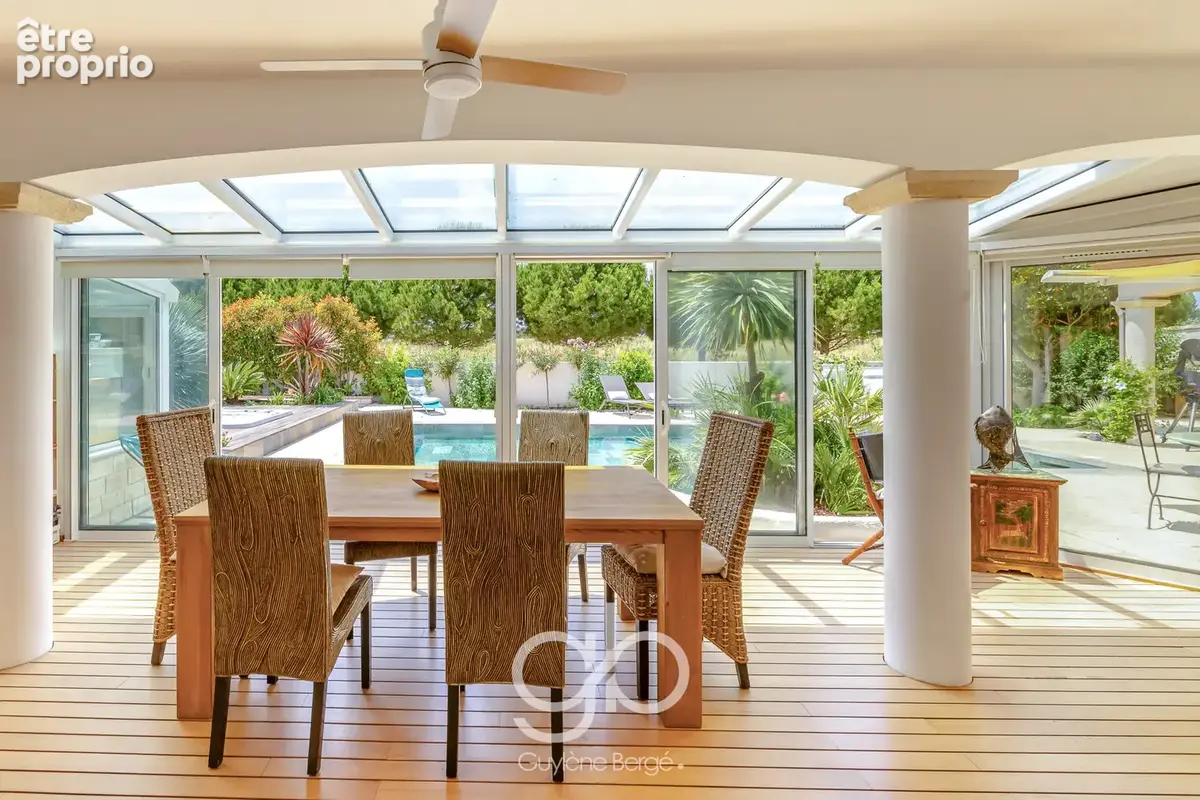 Villa d'exception 230 m2 plain-pied avec piscine & jacuzzi  Lattes - photo 9