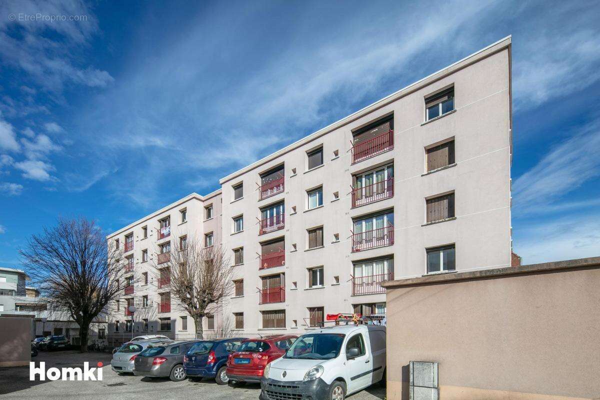 Appartement à FONTAINE