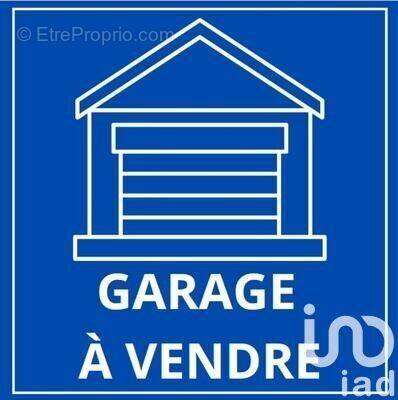 Photo 1 - Parking à LA ROCHELLE