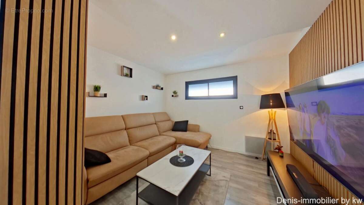 Maison à VILLENEUVE-DE-LA-RAHO