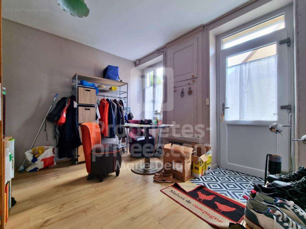 Maison à MESVES-SUR-LOIRE