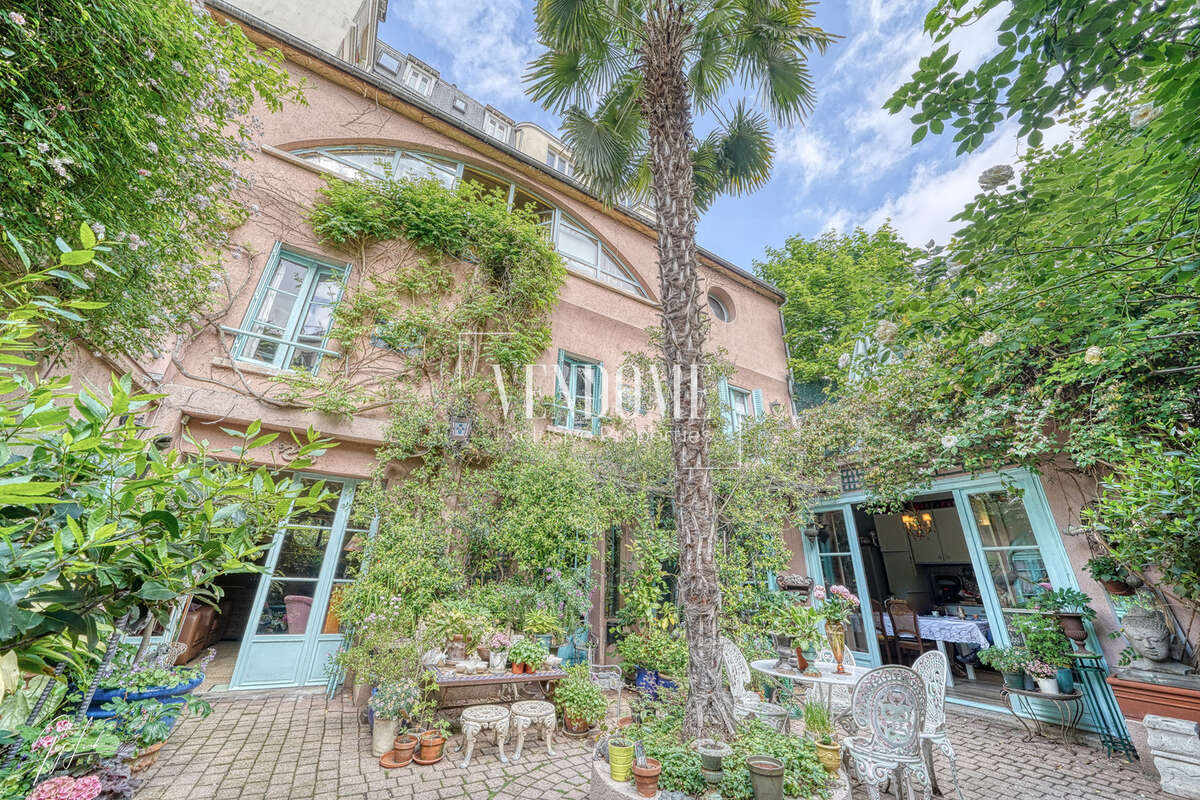 Maison à PARIS-18E