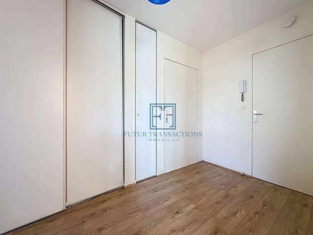 Appartement à ELANCOURT