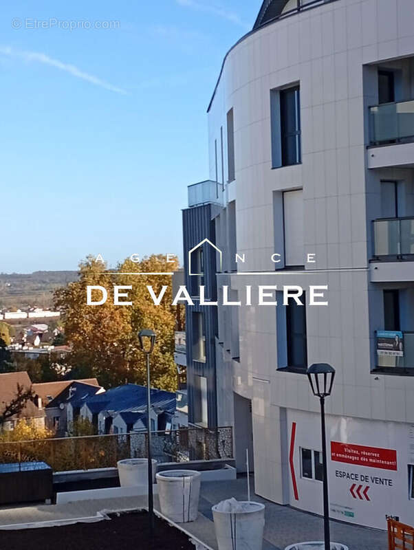 Appartement à SAINT-CYR-L'ECOLE