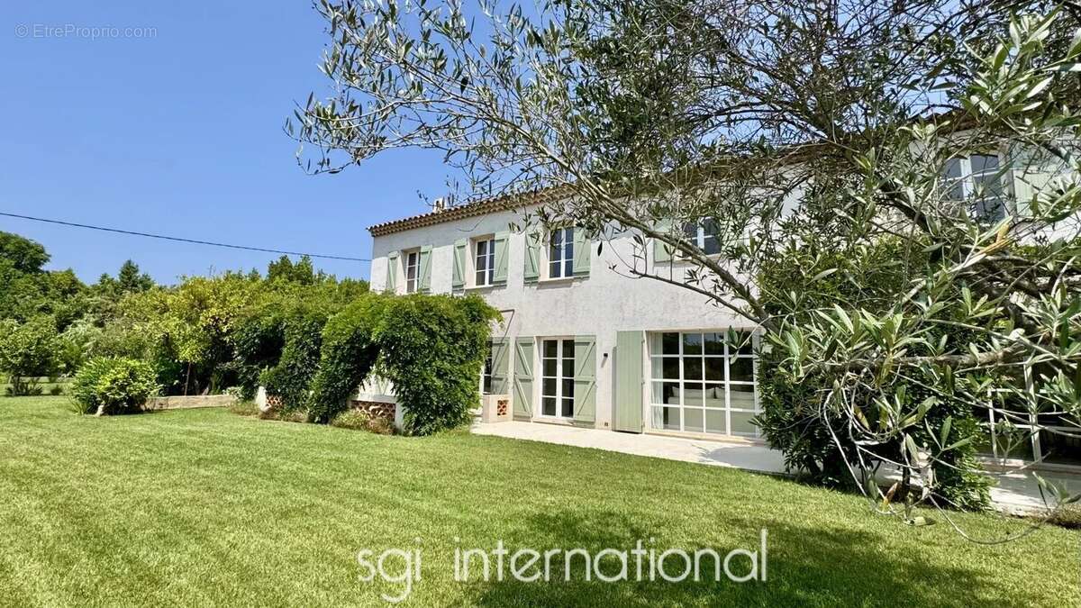 Maison à RAMATUELLE