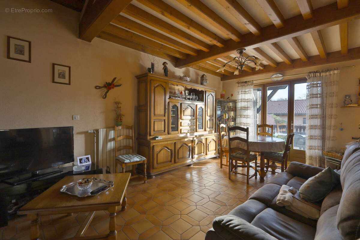 Maison à LUZINAY