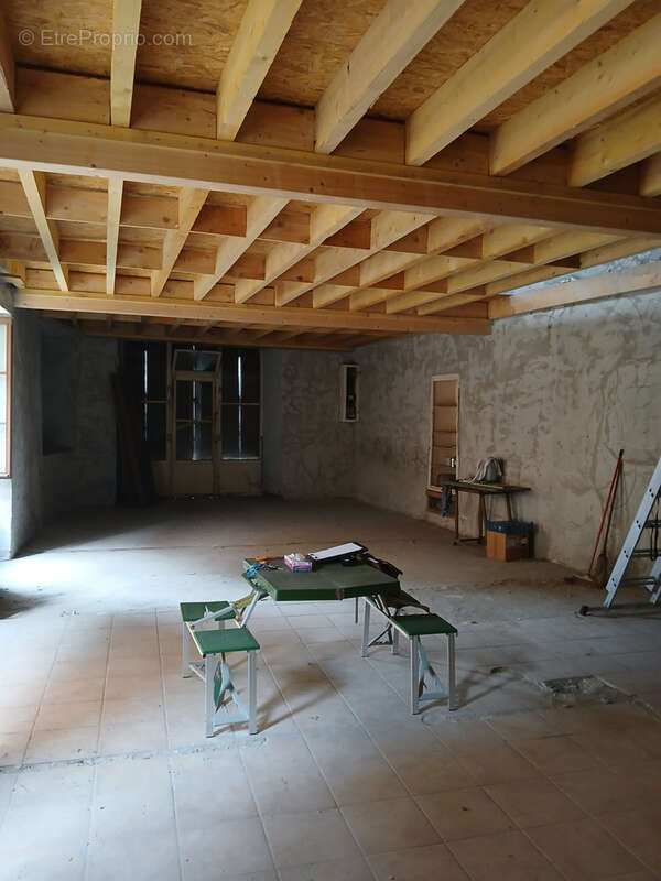 Autre à SAINT-DIER-D'AUVERGNE