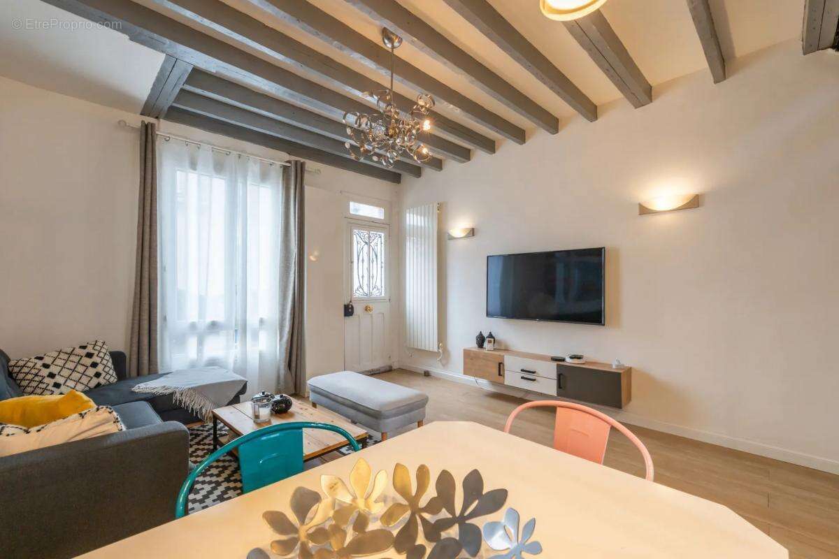 Maison à ASNIERES-SUR-SEINE