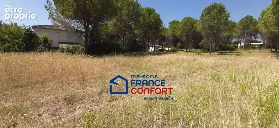 Terrain à ROQUEBRUNE-SUR-ARGENS