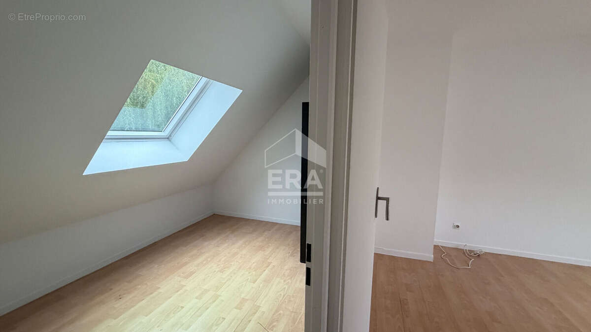 Maison 90m² à crespières - photo 15