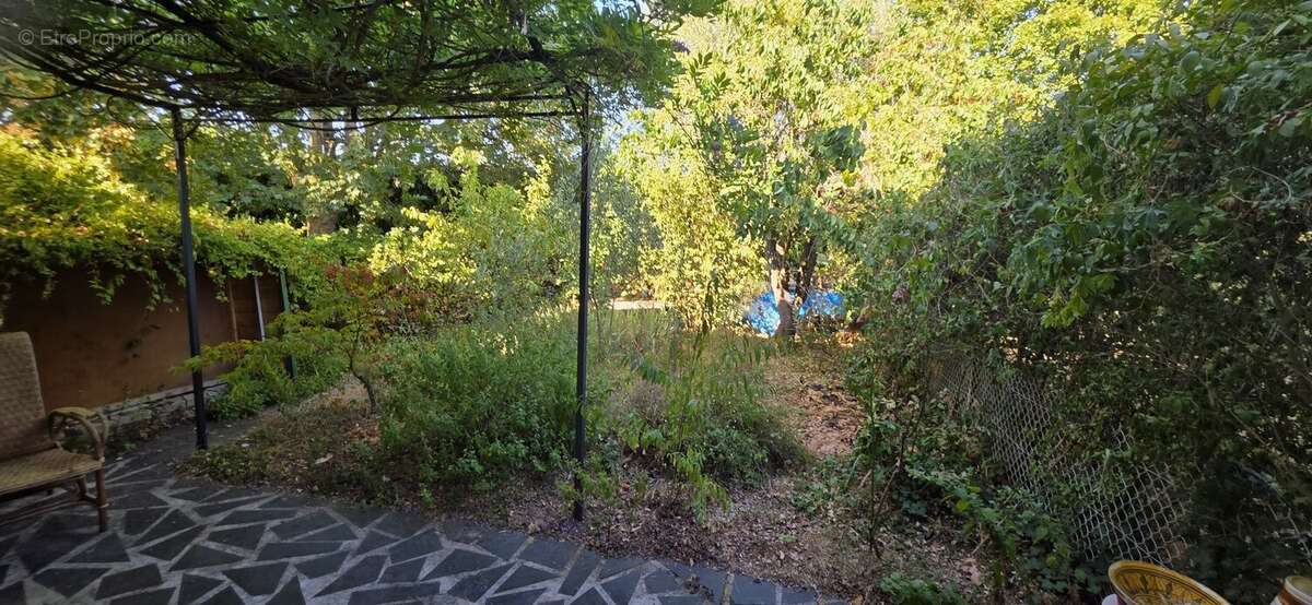 Poitiers Gibauderie : Maison 3ch.Jardin.Garage. - photo 11