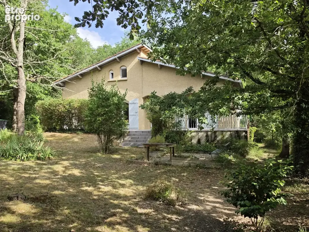 Photo Maison à La Salvetat-Saint-Gilles au prix de 349 000€