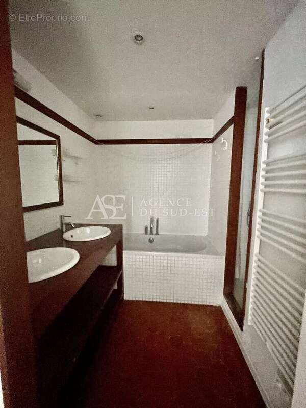 type 4 + cave hotel particulier Aix centre - photo 10
