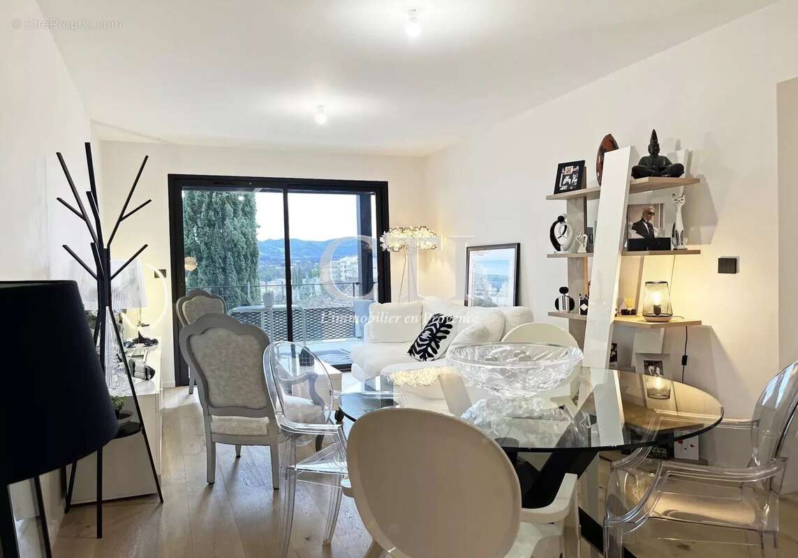 Appartement à VAISON-LA-ROMAINE