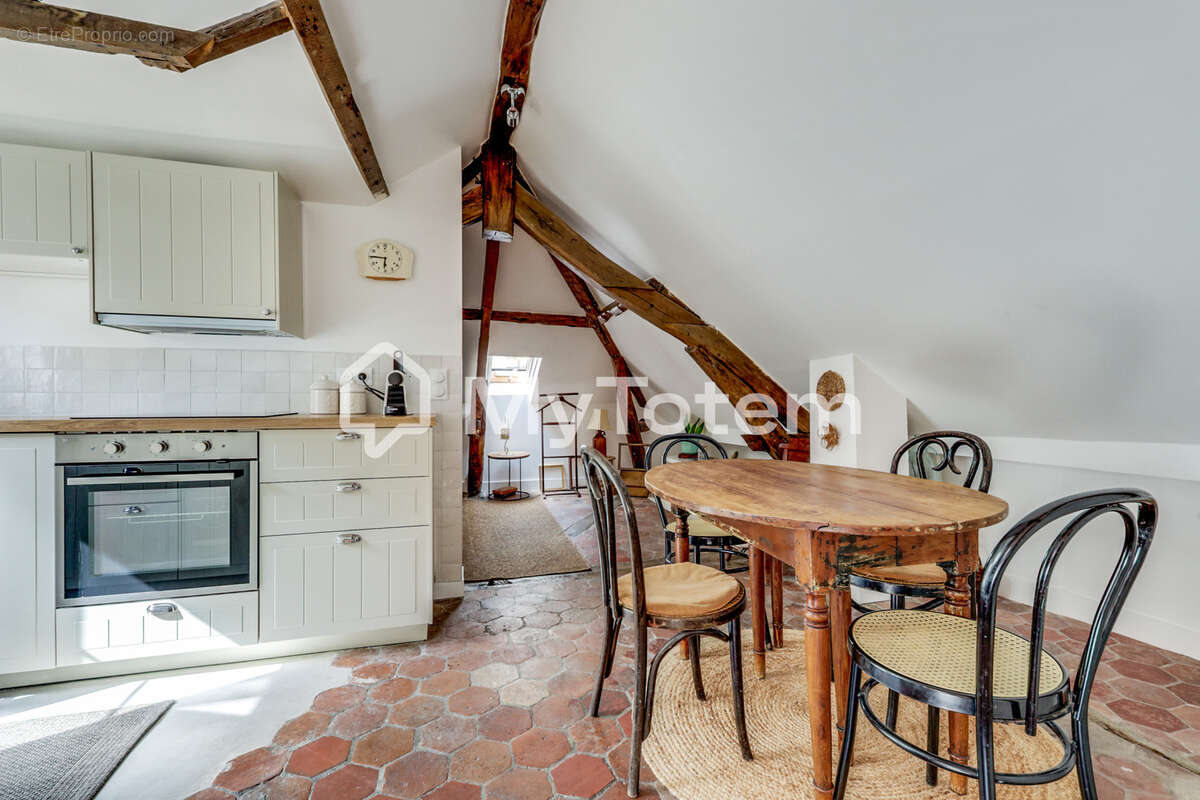 Appartement à PARIS-11E