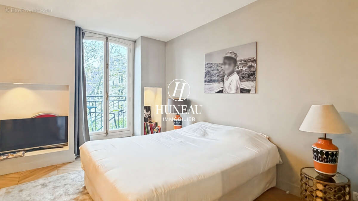 Appartement à PARIS-17E