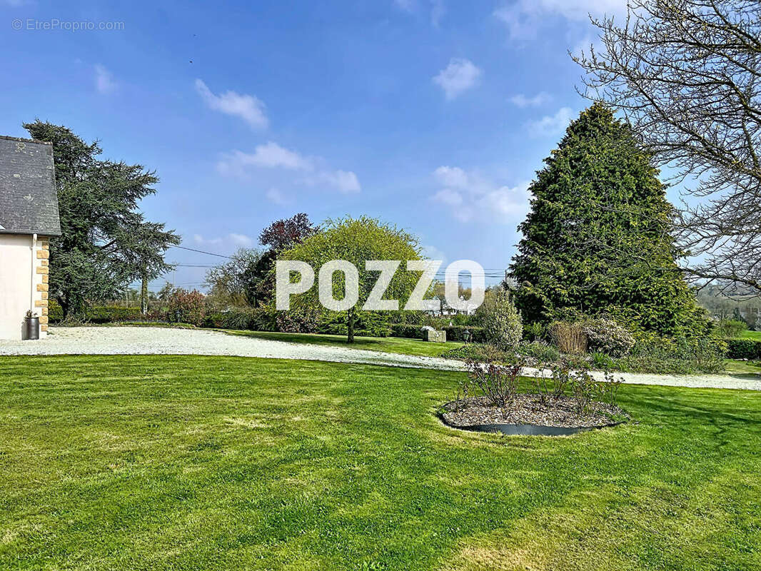 Maison Gavray Sur Sienne 6 pièces 108.5 m2 environ 4996m² de terrain - photo 13