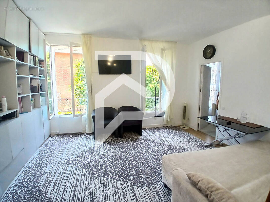 Appartement à COLOMBES