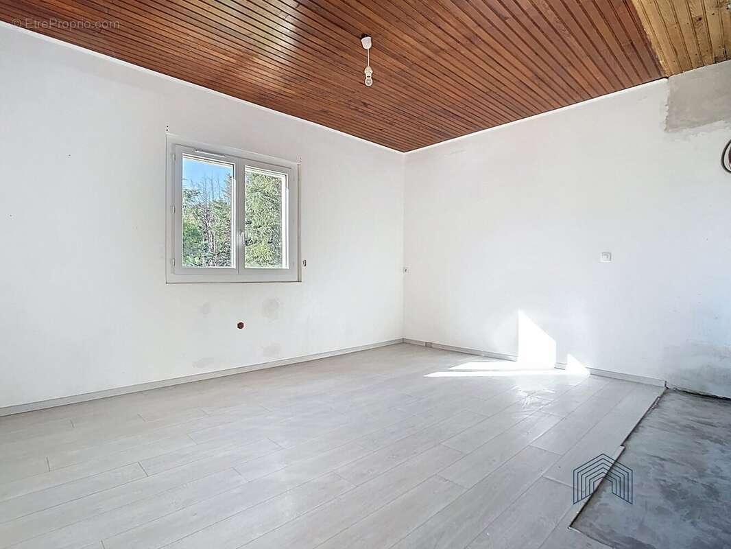 Maison à SAINT-SULPICE