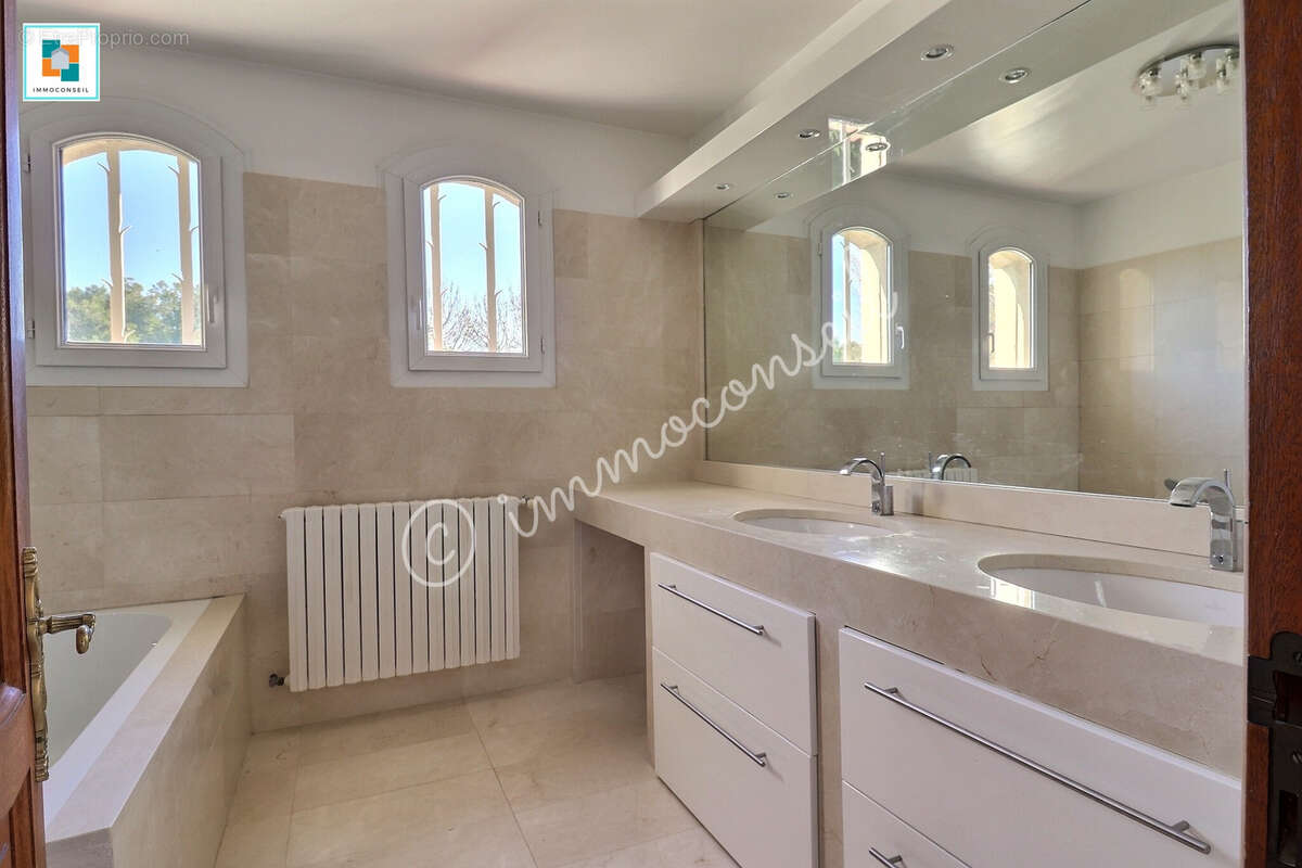 Maison à PLAN-DE-CUQUES