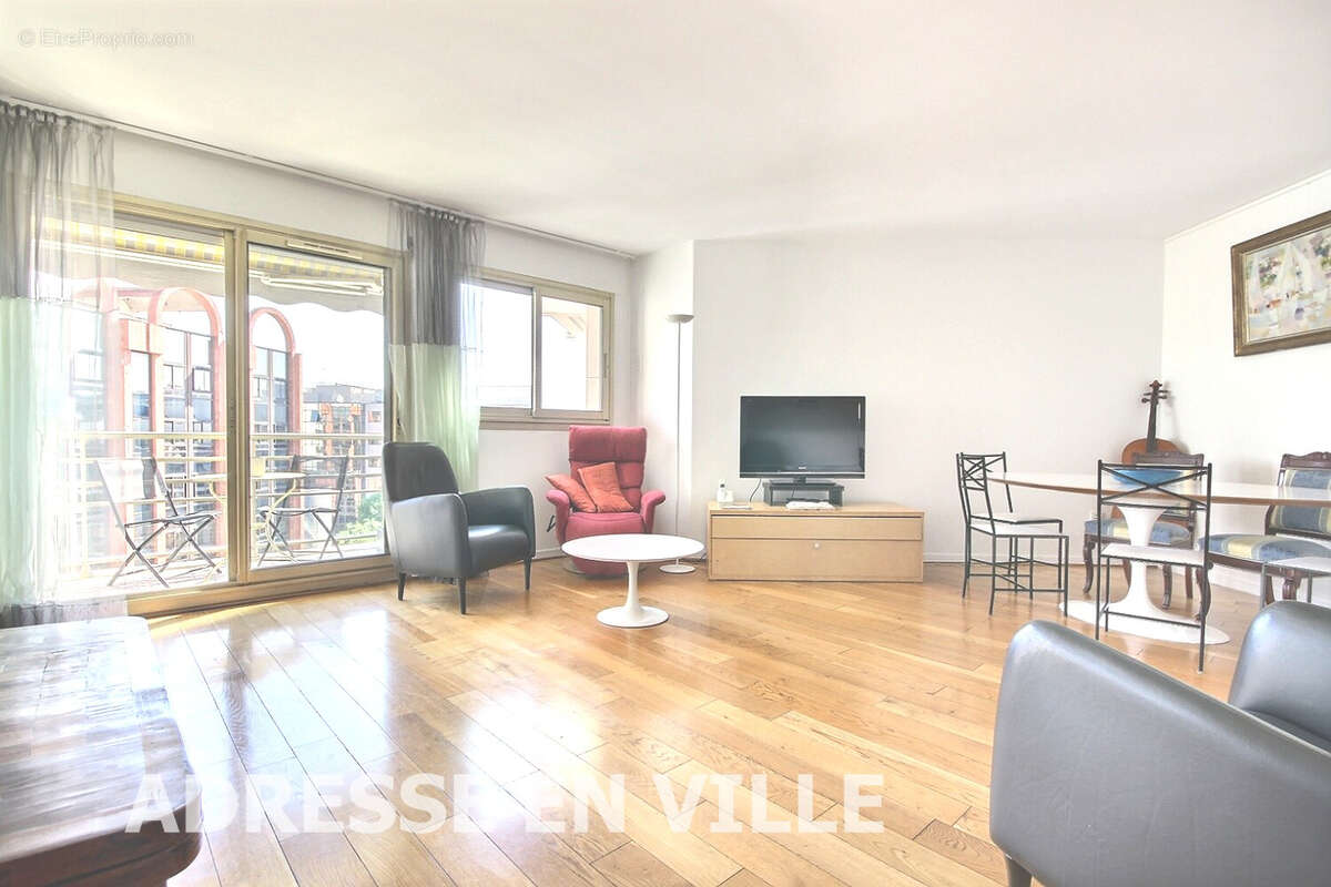 Appartement à LEVALLOIS-PERRET