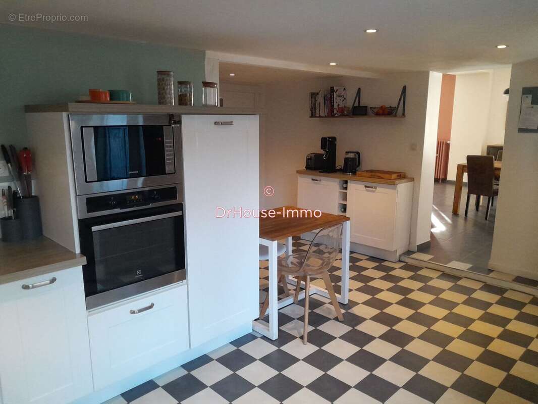 Maison à LE LOUROUX-BECONNAIS