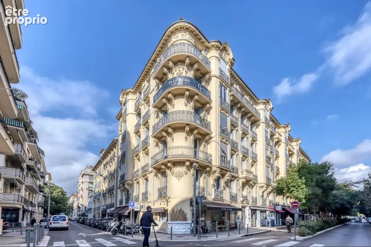 Nice - Carré d'or- 4p avec Balcons rénové - photo 2