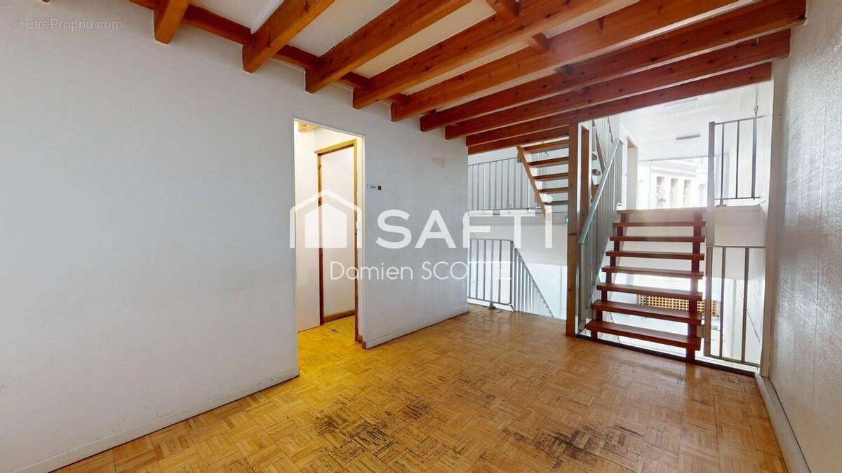 Appartement 270 m² à Douai  - photo 3