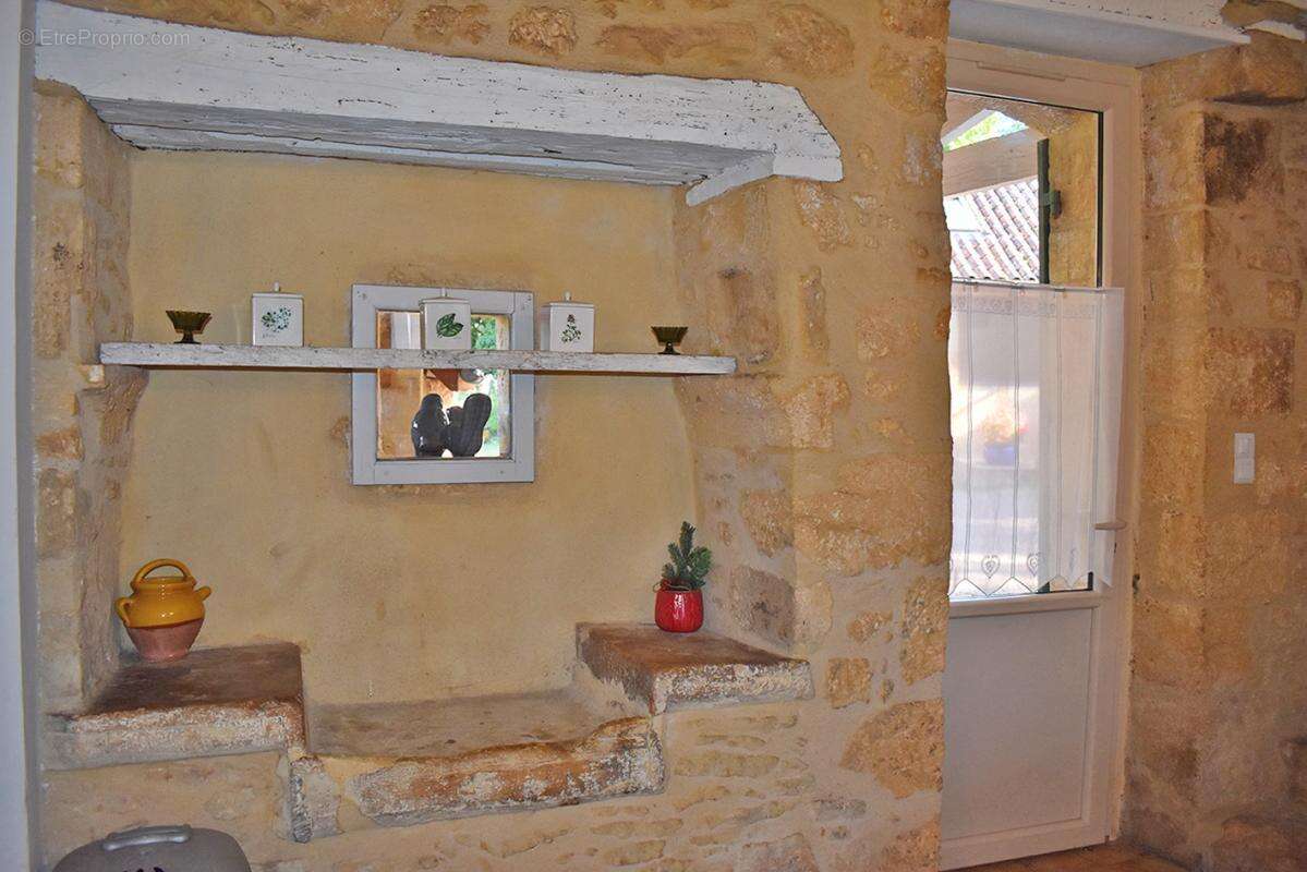 Maison à SAINT-AMAND-DE-COLY