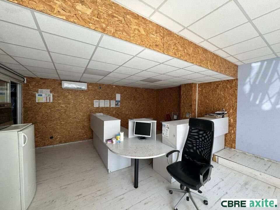 583 m² à Grenoble  - photo 5