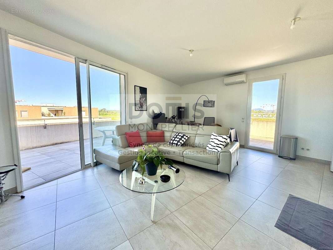 Appartement à LATTES