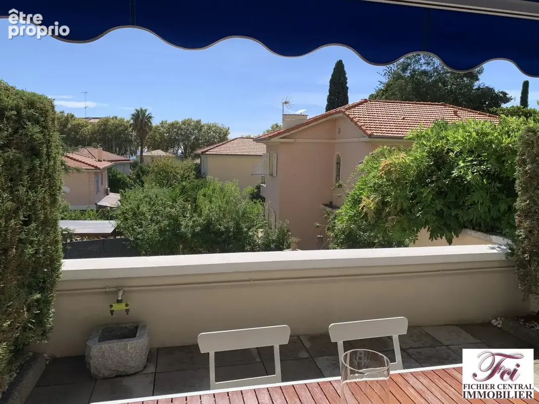 Appartement 35 m² à Menton  - photo 2