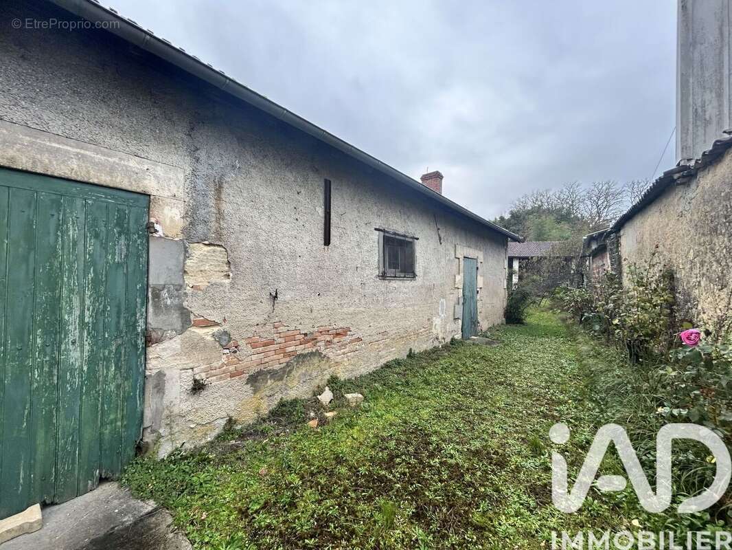 Photo 4 - Terrain à ILLATS