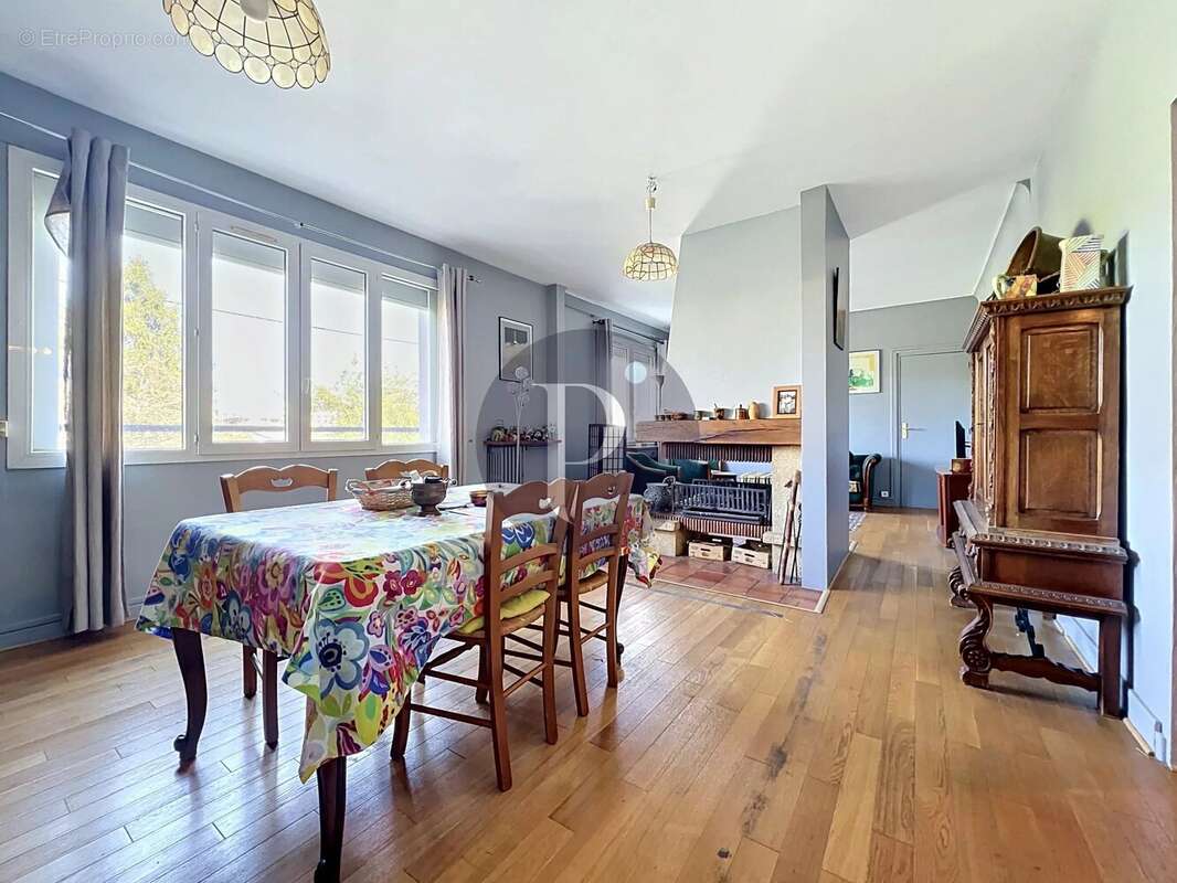 Appartement à VILLEJUIF