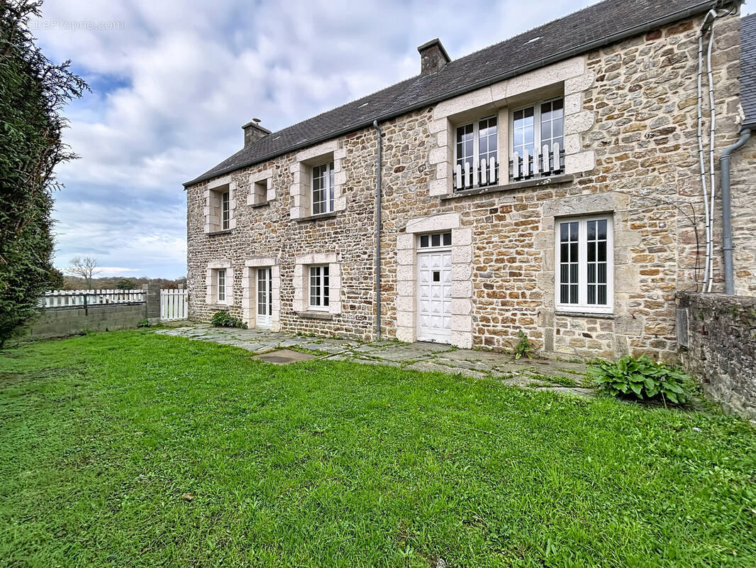 Maison à SORTOSVILLE-EN-BEAUMONT