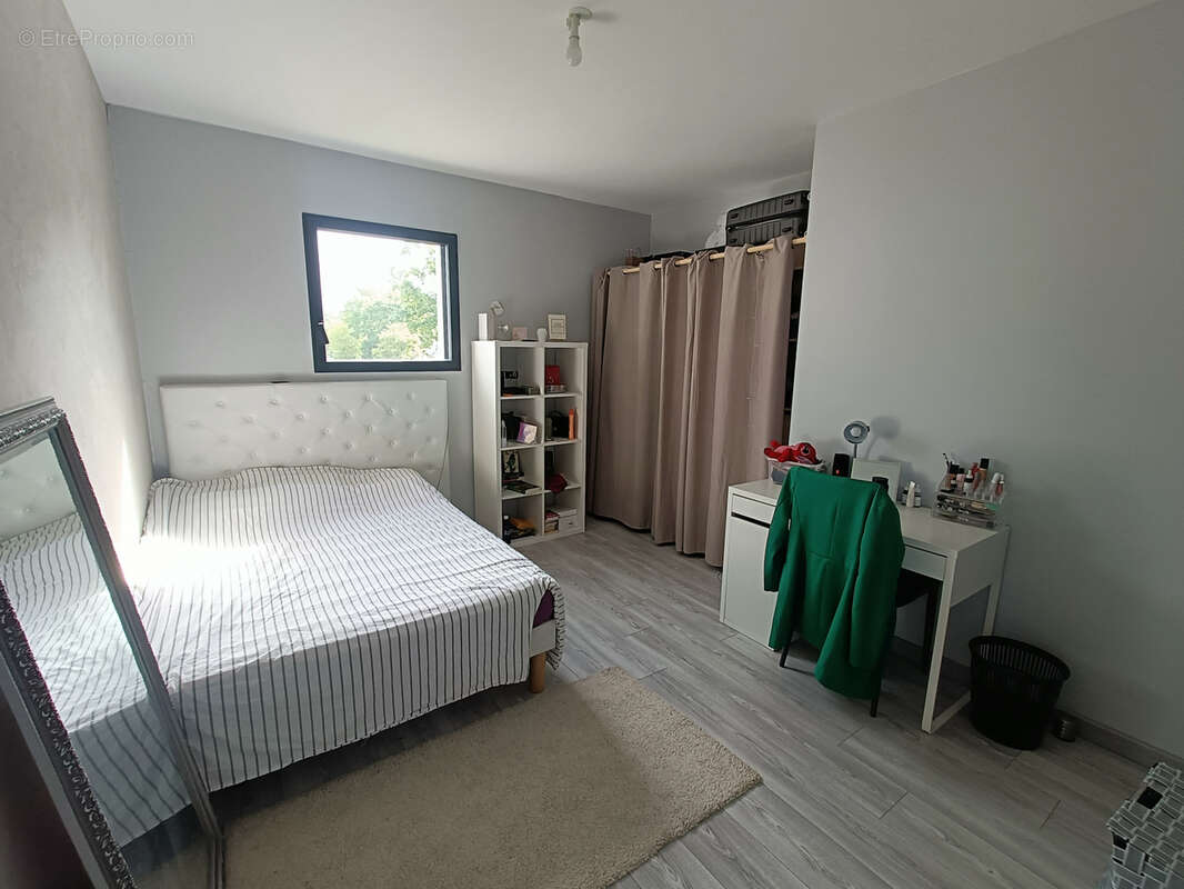 Maison à NOYAL-CHATILLON-SUR-SEICHE