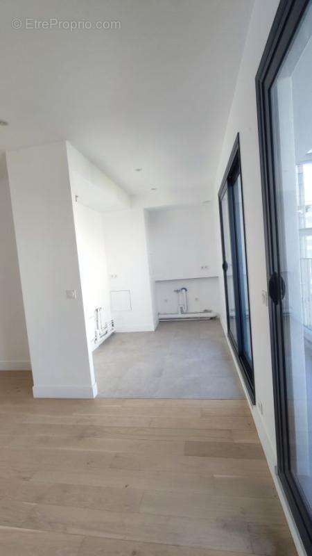 Appartement à PARIS-19E