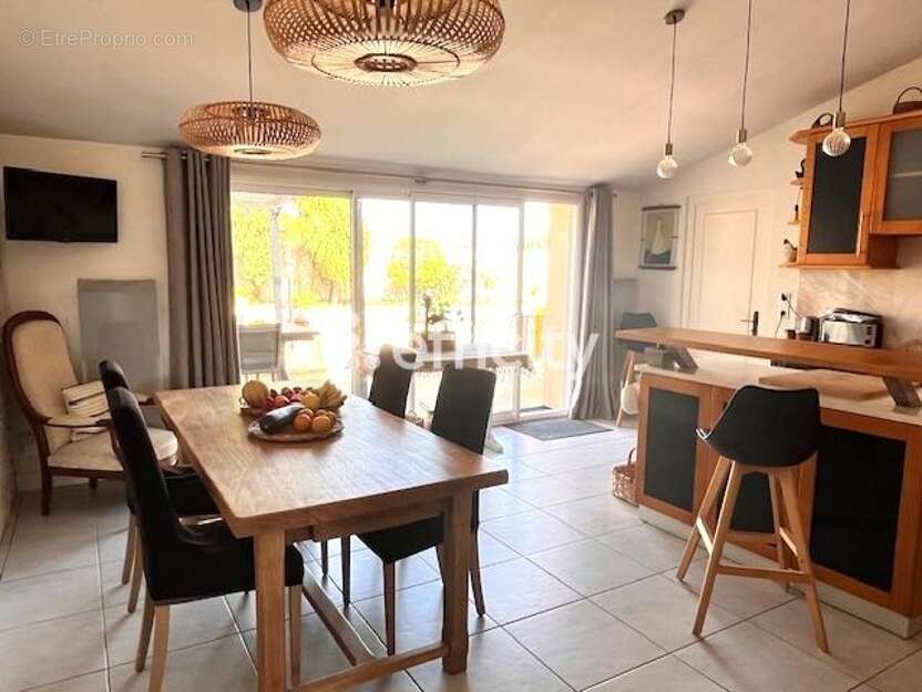 Maison 156 m² à Arces  - photo 8