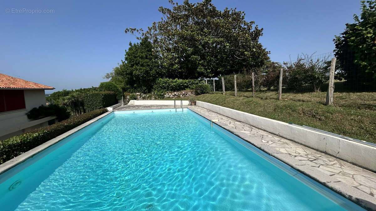 Appartement à CIBOURE