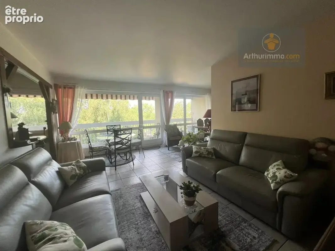 Appartement à ELANCOURT