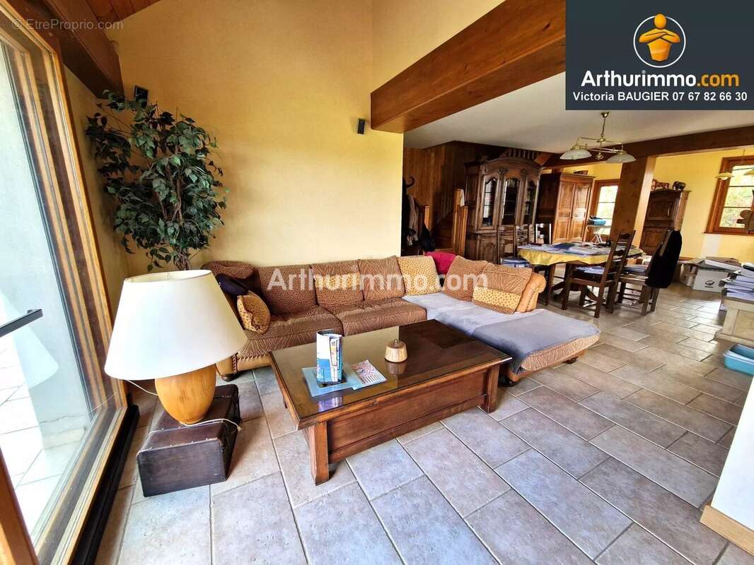 Maison à LONS-LE-SAUNIER