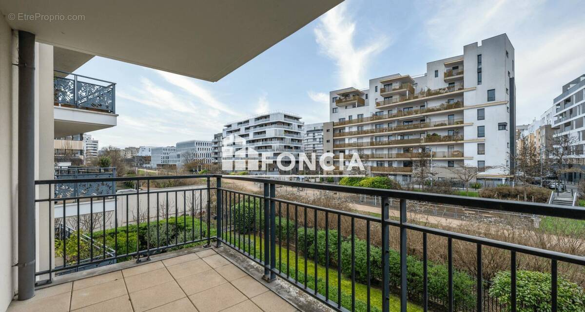 Appartement à MONTROUGE