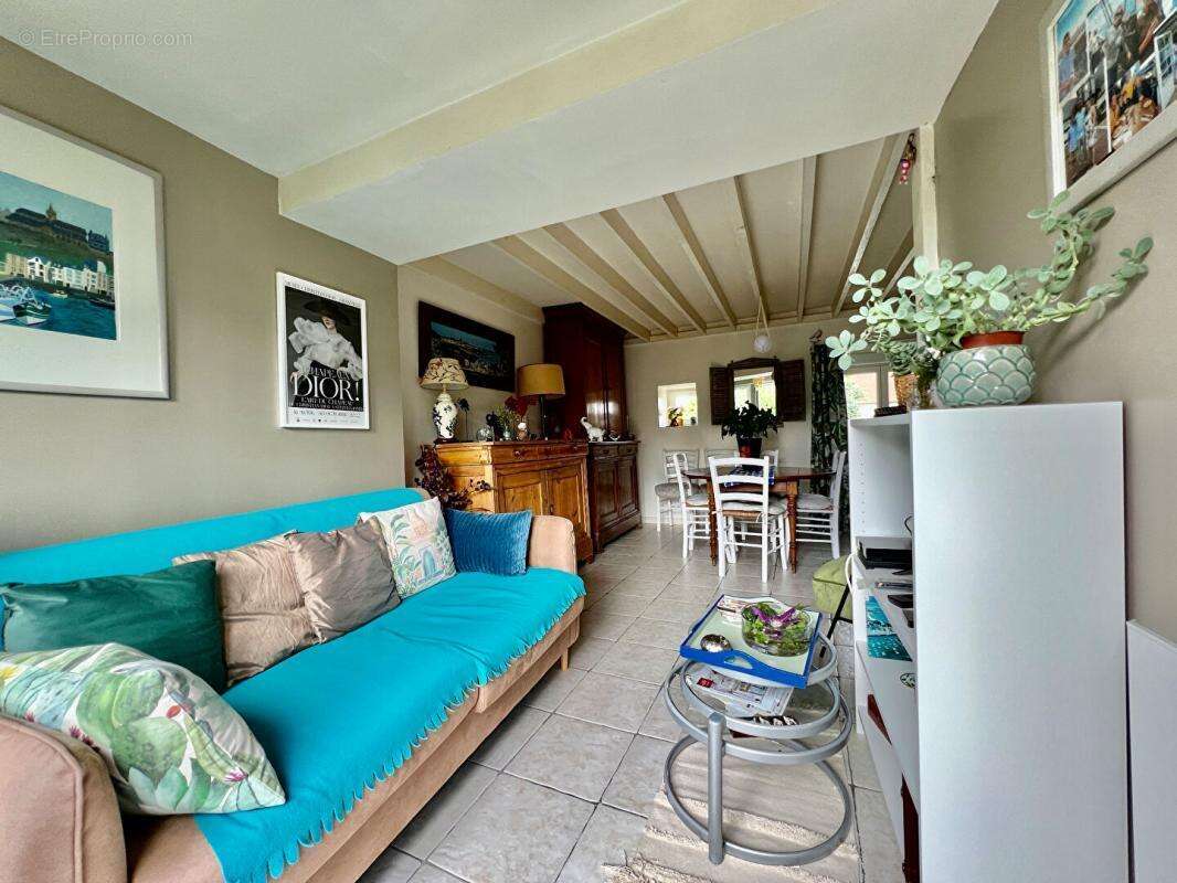 Maison à HEROUVILLE-SAINT-CLAIR